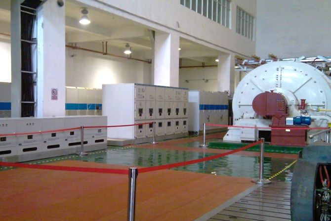 新型15相感應電機試驗現場(chǎng)