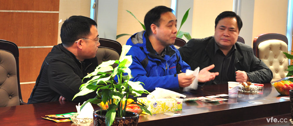 全國電磁計量技術(shù)委員會(huì )邵海明秘書(shū)長(cháng)在湖南省計量檢測研究院李慶先副院長(cháng)的陪同下，蒞臨銀河電氣指導工作