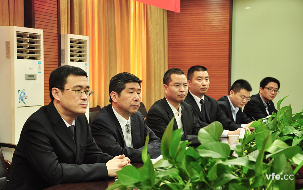 《變頻電量計量合作協(xié)議》簽約儀式 《變頻電量計量合作協(xié)議》簽約儀式