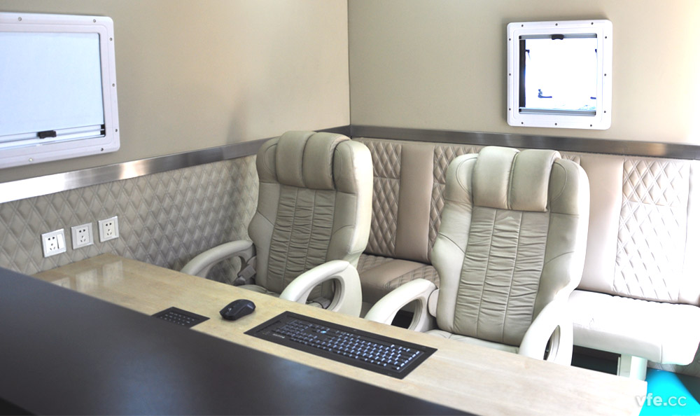 移動(dòng)式高壓電機能效計量檢測平臺內部實(shí)景 移動(dòng)式高壓電機能效計量檢測平臺內部實(shí)景