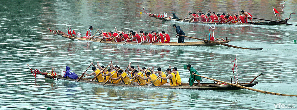 端午習俗“賽龍舟” 端午習俗“賽龍舟”