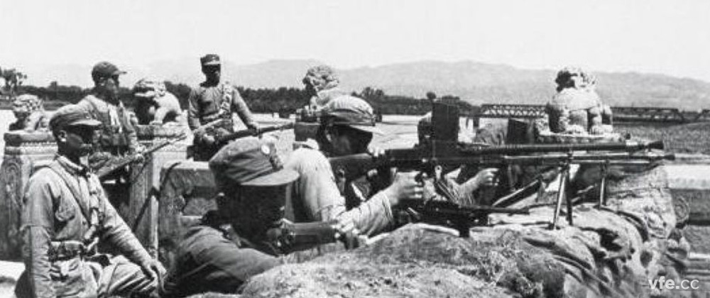 七七事變后，全國軍民奮起抗戰