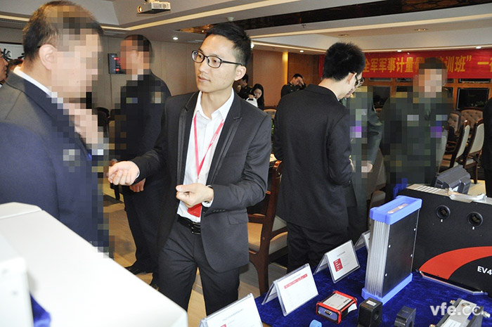 全軍計量骨干培訓班再臨湖南銀河電氣參觀(guān)見(jiàn)學(xué) 全軍計量骨干培訓班再臨湖南銀河電氣參觀(guān)見(jiàn)學(xué)