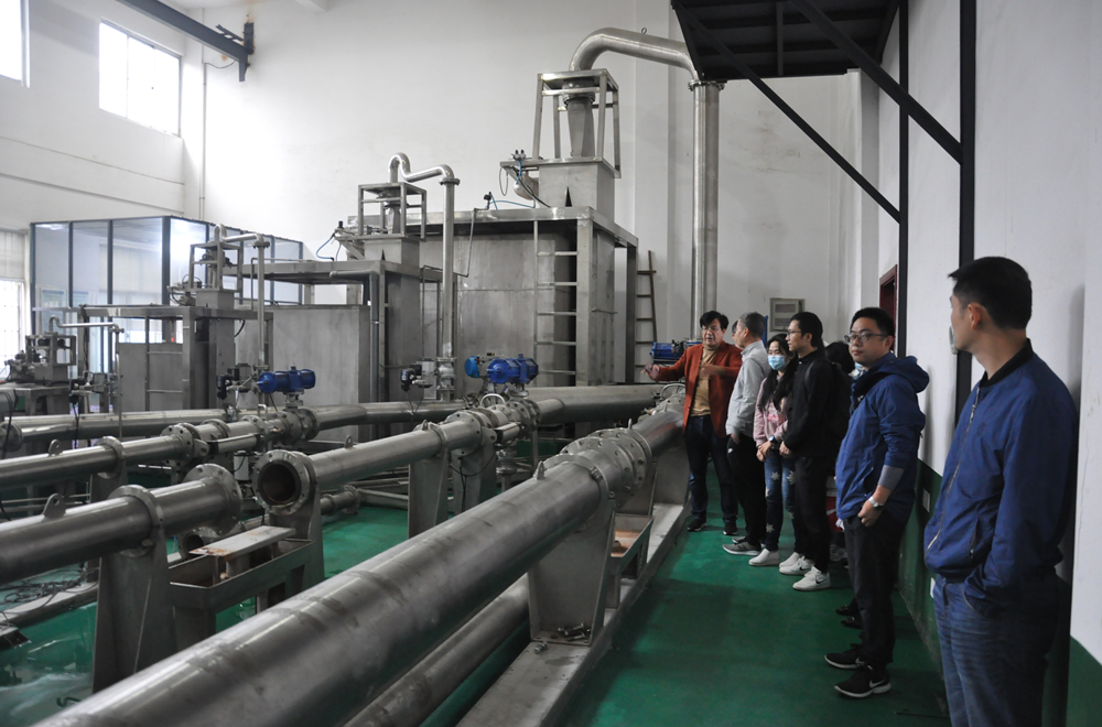 聯(lián)學(xué)聯(lián)創(chuàng  )，半床棉被