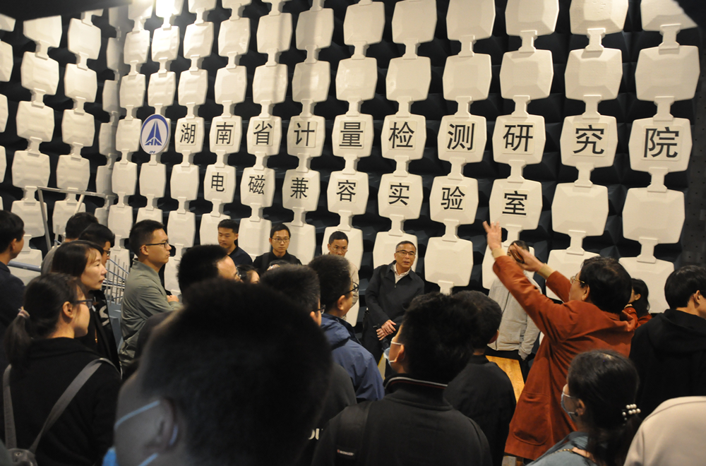 聯(lián)學(xué)聯(lián)創(chuàng  )，半床棉被