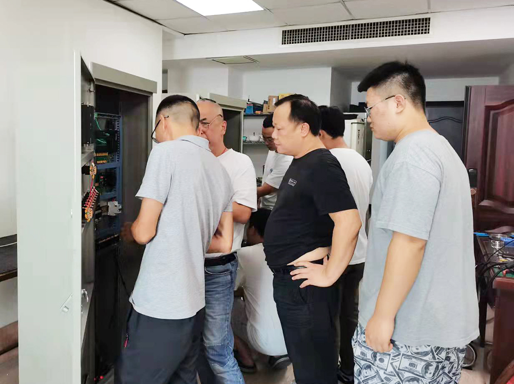 銀河電氣組織生產(chǎn)部學(xué)習電氣柜安裝布線(xiàn)工藝4 銀河電氣組織生產(chǎn)部學(xué)習電氣柜安裝布線(xiàn)工藝4