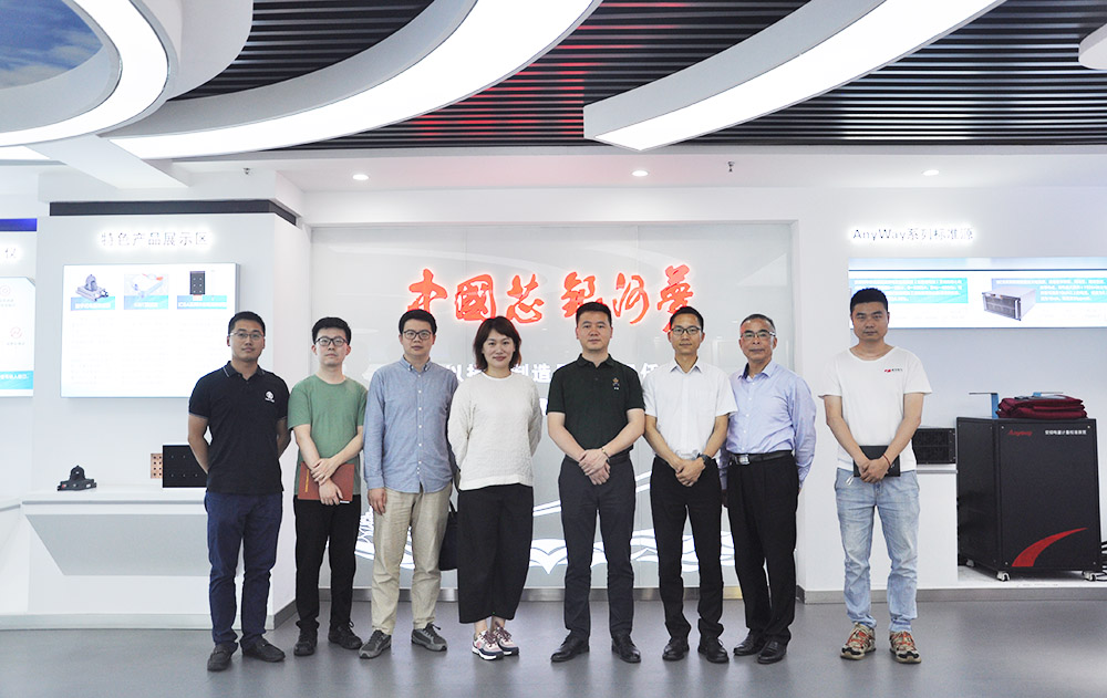 長(cháng)沙經(jīng)開(kāi)區產(chǎn)業(yè)發(fā)展局領(lǐng)導蒞臨銀河電氣檢查指導 長(cháng)沙經(jīng)開(kāi)區產(chǎn)業(yè)發(fā)展局領(lǐng)導蒞臨銀河電氣檢查指導