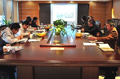 熱烈歡迎南車(chē)株機專(zhuān)家團隊來(lái)訪(fǎng)我公司