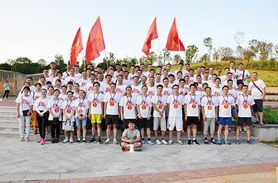 恒力長(cháng)跑隊決戰松雅湖，再創(chuàng  )佳績(jì)